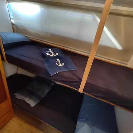 Ботель Bed&boat Boatandholiday Фано