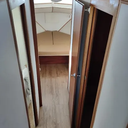 Båthotell Bed&boat Boatandholiday