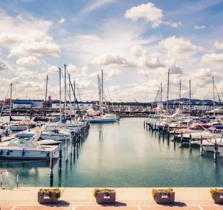 Båthotell Bed&boat Boatandholiday *