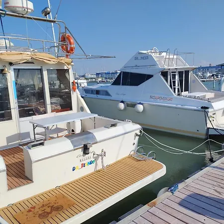 Bed&boat Boatandholiday *